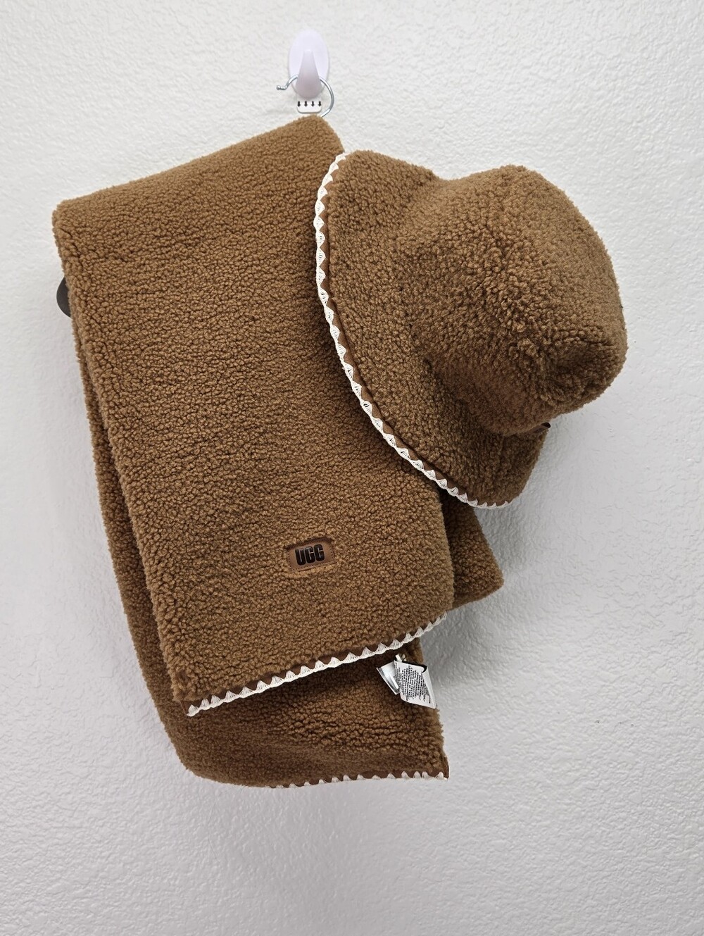 UGG Women's Scalloped Edge Bucket Hat L/XL Scarf Chestnut Brown Set Winter